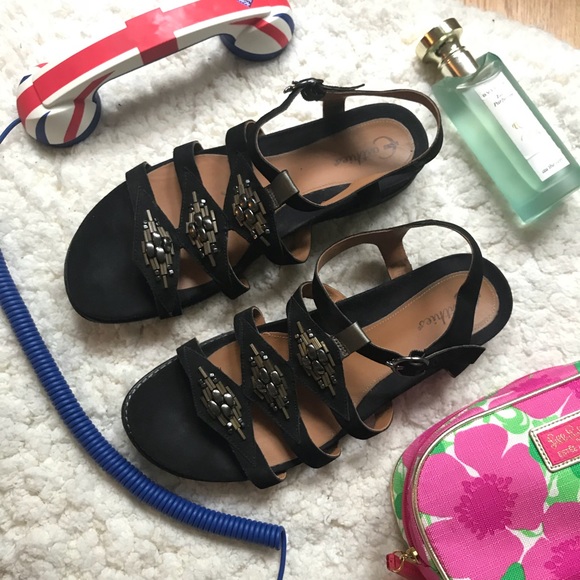 Earthies Shoes - EARTHIES: Size 11 Strapy BELLO Sandals in Black